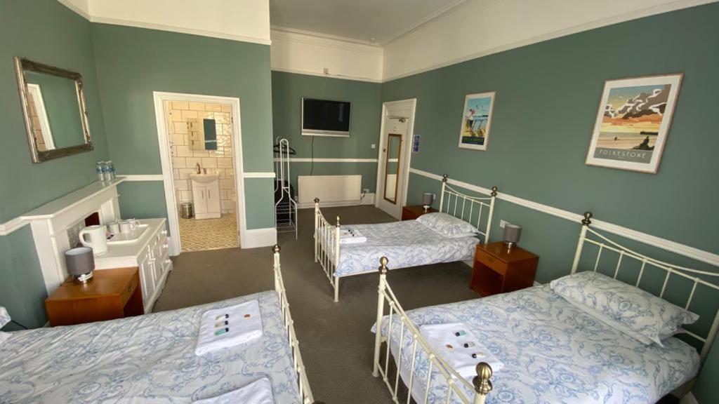 Westward Ho Hotel Folkestone Buitenkant foto