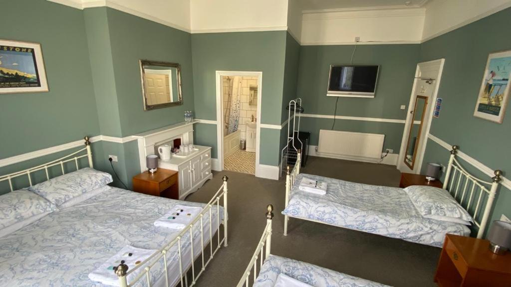 Westward Ho Hotel Folkestone Buitenkant foto