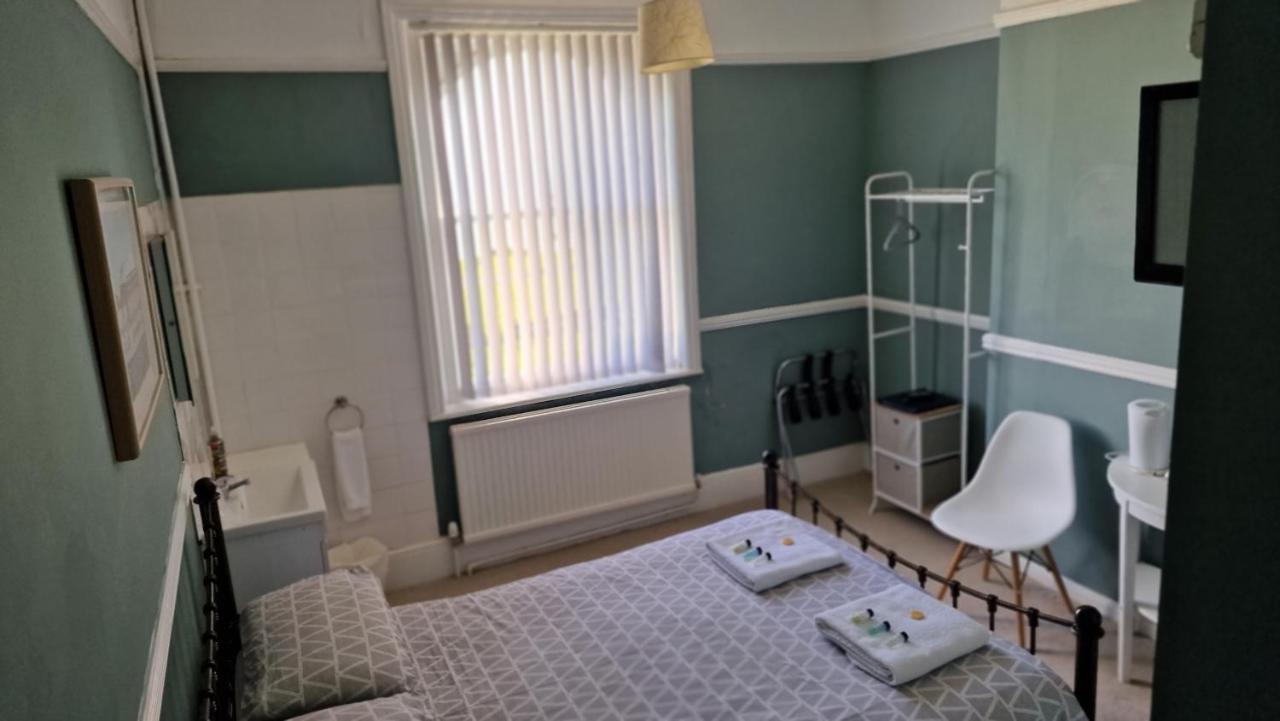 Westward Ho Hotel Folkestone Buitenkant foto