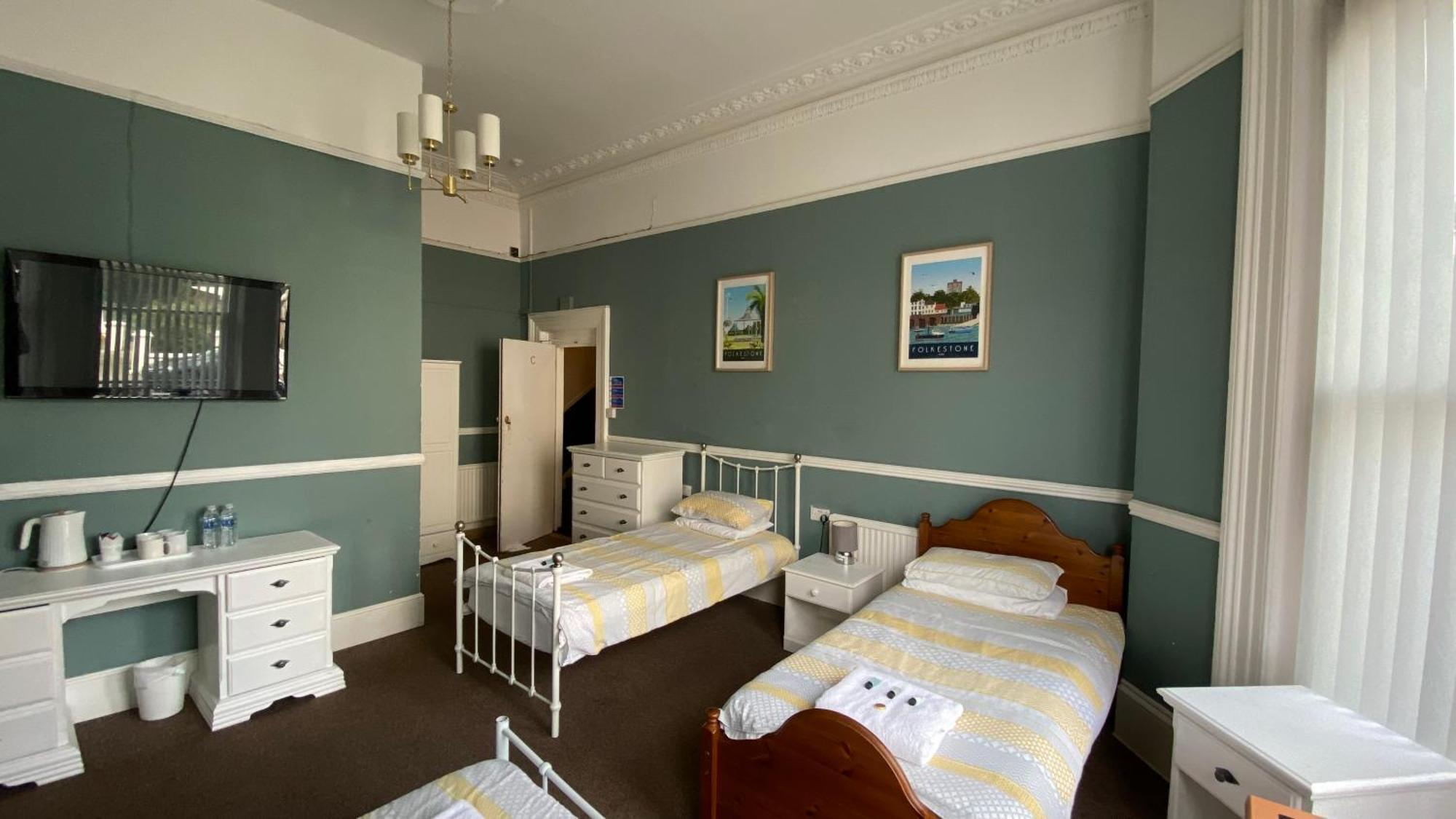Westward Ho Hotel Folkestone Buitenkant foto