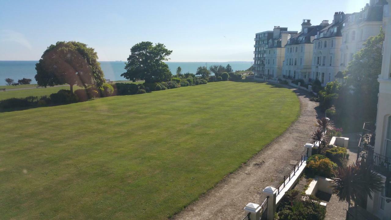 Westward Ho Hotel Folkestone Buitenkant foto
